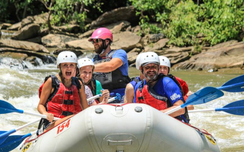 family getting ready for next ocoee river rapid